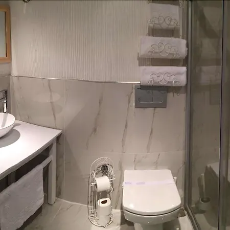 Erol - Adult Only Ayvalik